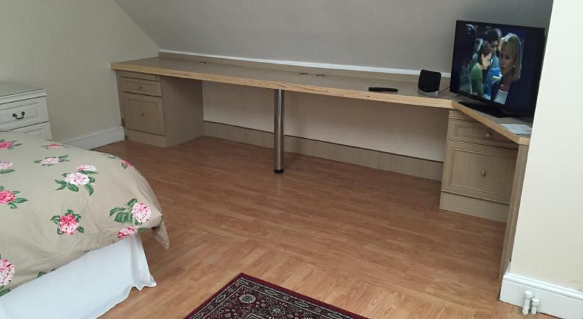 Harmondsworth Hall Guest House West Drayton  Room photo